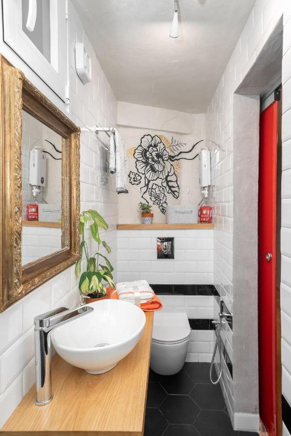 Cozy Tiny Apartment In The Heart Of Plaka 아테네 외부 사진