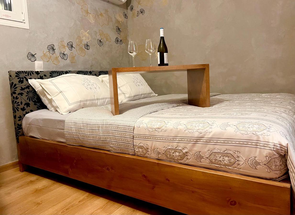 Cozy Tiny Apartment In The Heart Of Plaka 아테네 외부 사진